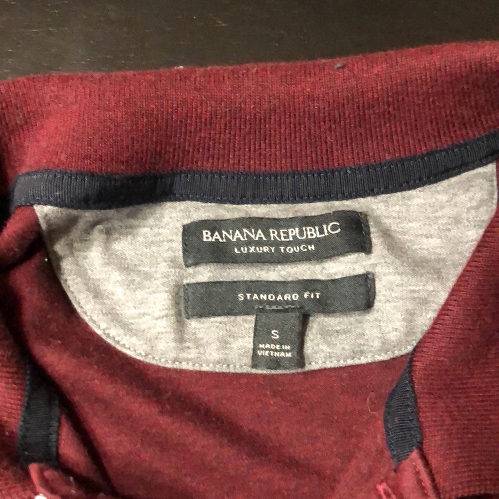 Burgundy banana republic polo shirt small. Worn only one time
